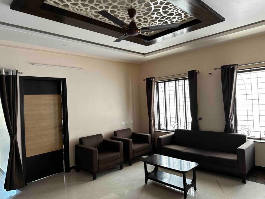 Nirvana Studio 1 Apartment Belgaum Exterior photo